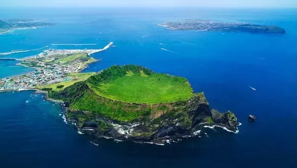 Six must-see destinations on Jeju Island!